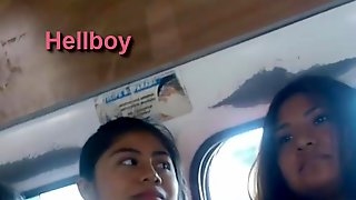 VIENDO PENE ERECTO BUS 2 TEENS 1
