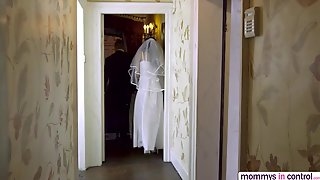 Horny wedding guest Leigh teaches the..