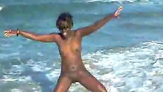 African babe gets wets