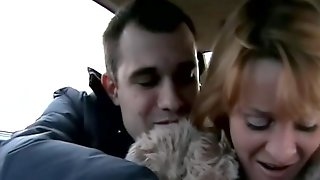 Milf cheating hubby with taxi driver on..