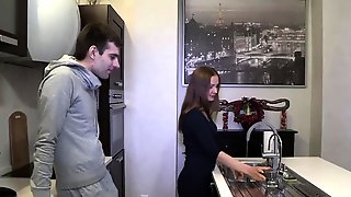 Russians love to share