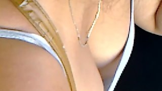 Downblouse tetona Downblouse busty