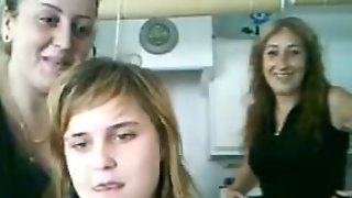 Webcam Spanish 20yo girl girlfriend mum..