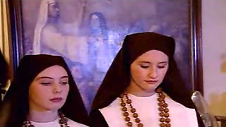 Gigis - Nuns and a Priest