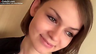 Cute short haired amateur teen porn video