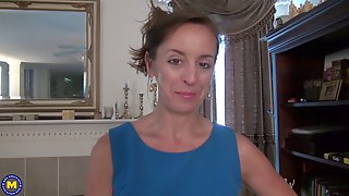 Busty mature lady masturbating