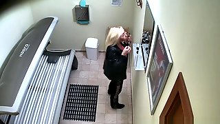 Slow Pussy Masturbation in Public..