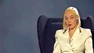 Ylva-Maria presents dildotest