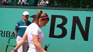 Simona Halep hugh boob tennis beauty