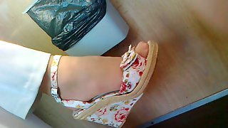 Mature feet in shoes CANDID